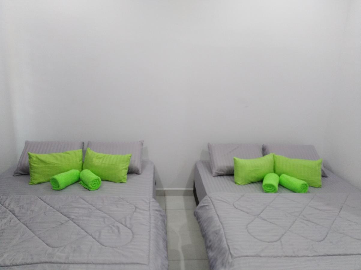 D' Surya Lavender Inn Pantai Cenang  Exteriör bild